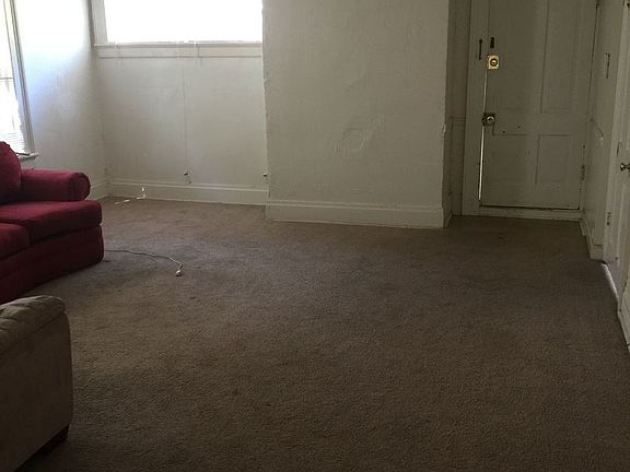 3rd image of 418 Barnwell Ave NW APT 2