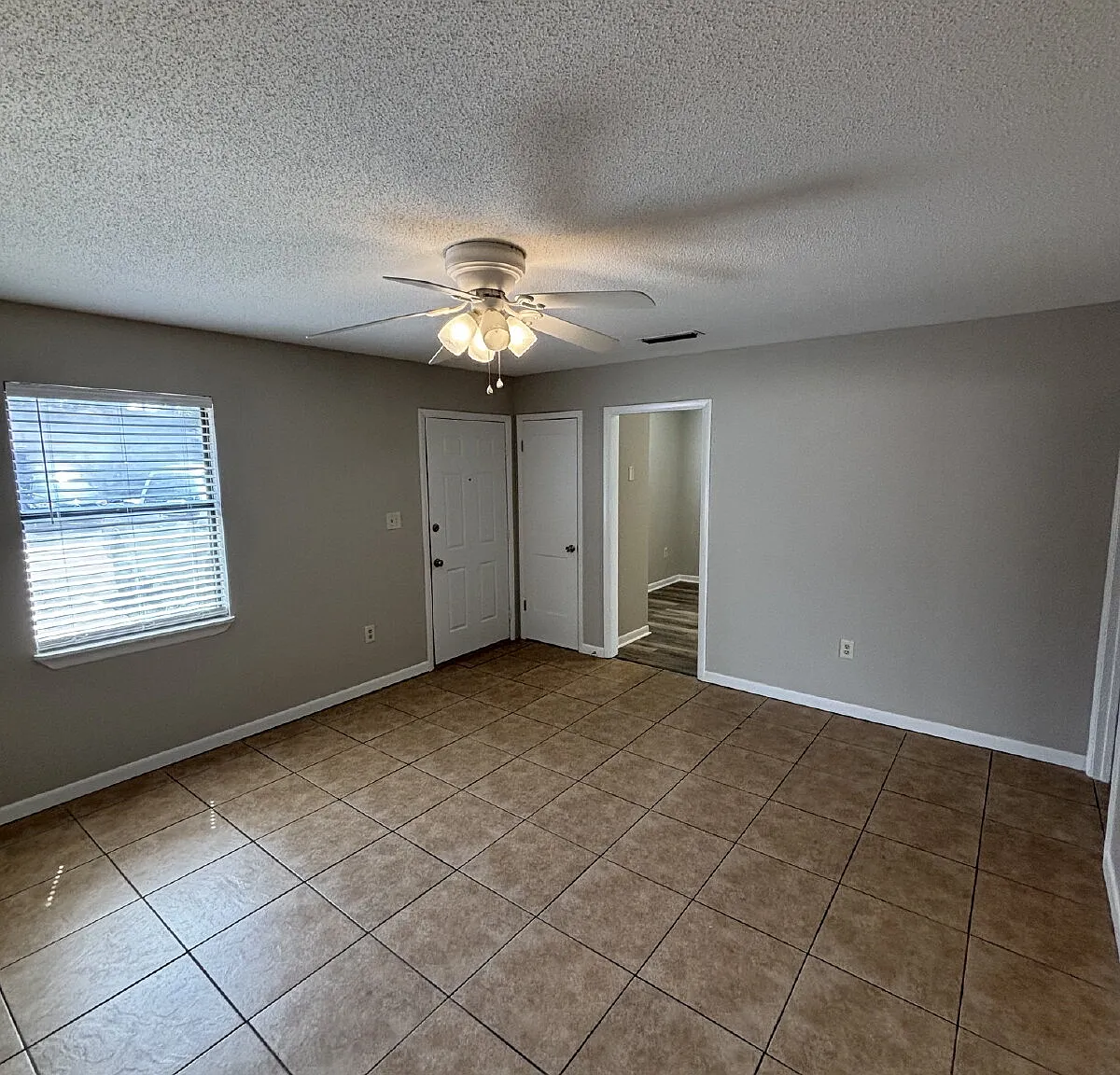 2 bed, 1.0 bath, 900 sqft, $1,450 — Photo 1