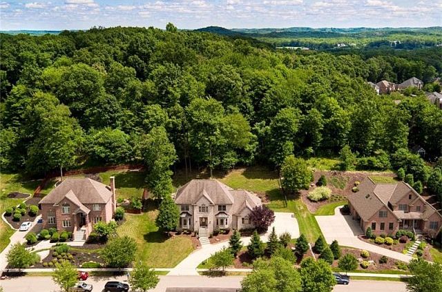 1st image of 804 Gallant Fox Ln