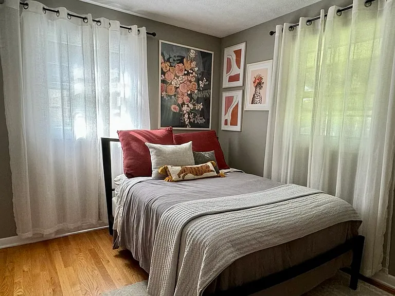 701 Dell Ln — Photo 7