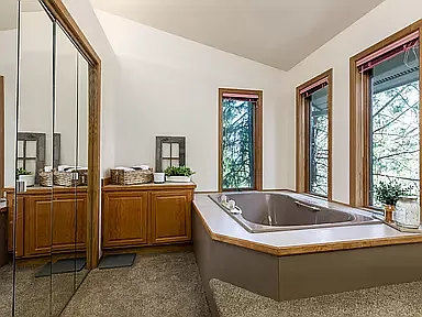 354 Blue Spruce Ln — Photo 8