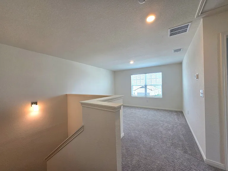 504 McFadin Way — Photo 5