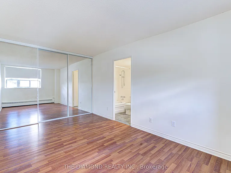 40 Sunrise Ave #301 — Photo 21