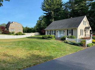 421 Lyon St, Ludlow, MA 01056