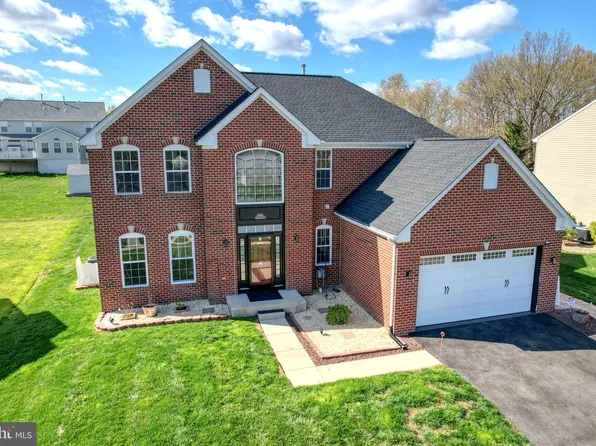 204 Magnolia Dr, Elkton, MD 21921