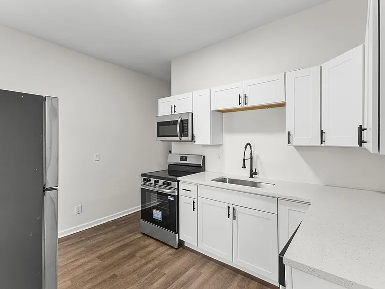 1339 Mooberry St — Photo 19
