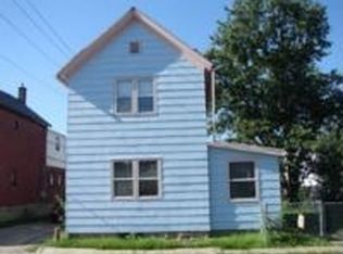 1913 Johnson St, Dubuque, IA 52001