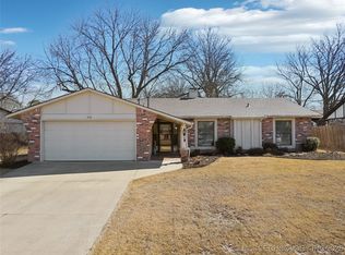 409 N Fir Pl, Broken Arrow, OK 74012