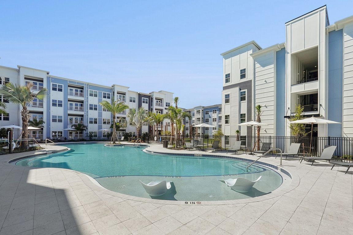 Resort-style Pool