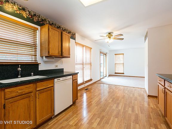 4th image of 1117 Clover Hill Ln