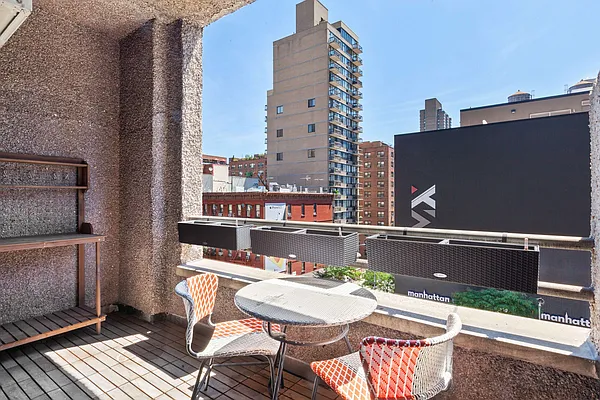 Sold by Compass | media 11