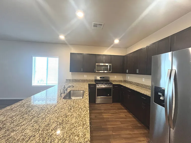 7529 Brody Meadows St — Photo 10