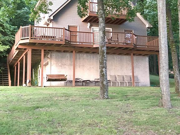 2nd image of 630 Lakefront Dr
