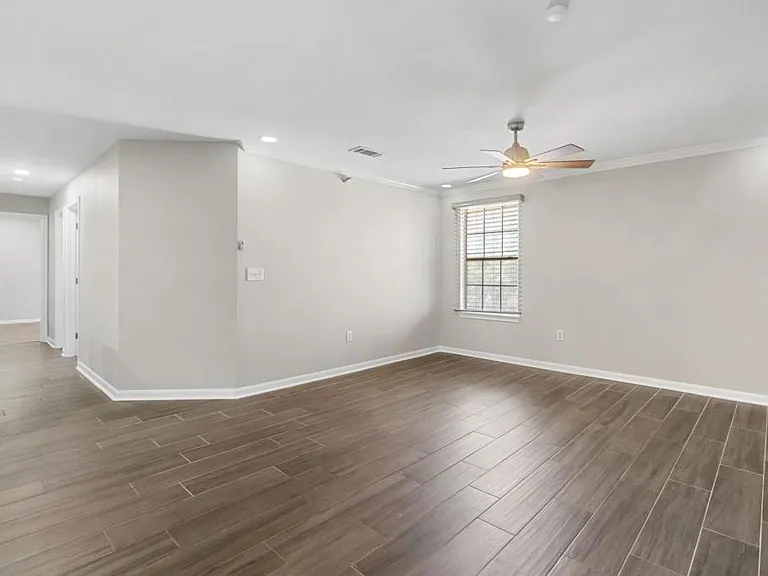 7323 Snowden Rd #1305 — Photo 17