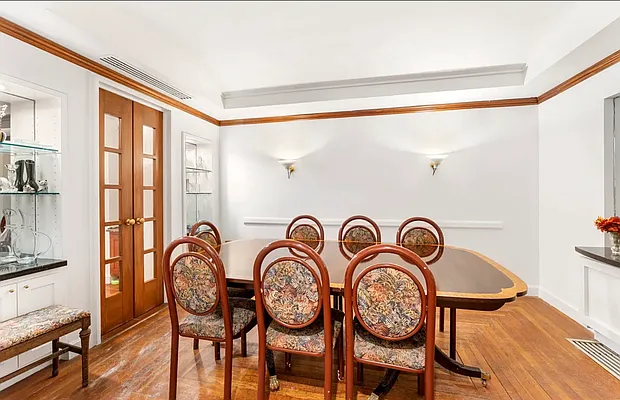 Rented by APT212 INC | media 23