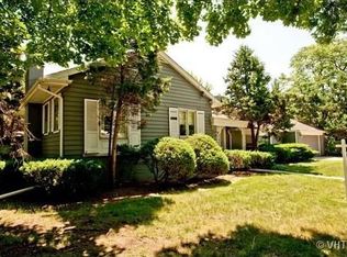 9045 Kostner Ave, Skokie, IL 60076