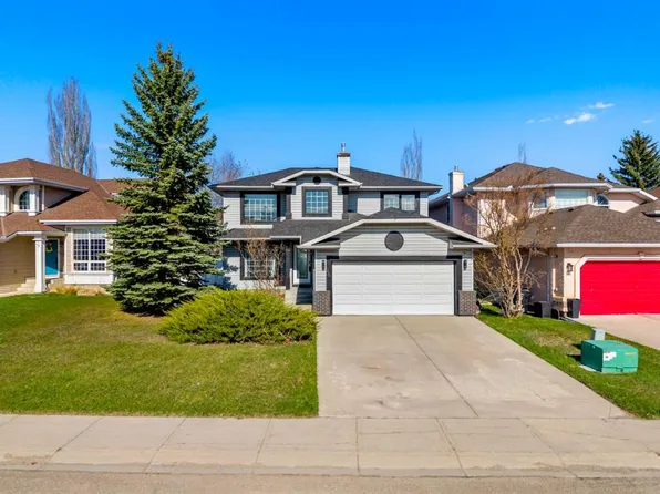 48 N Douglas Park Blvd SE, Calgary, AB T2Z 2B1