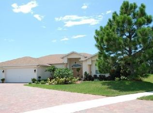 901 Vista Verde Ln, Ruskin, FL 33573