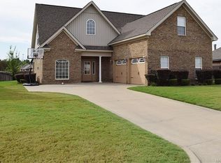 28 Country Club Loop, Wetumpka, AL 36092