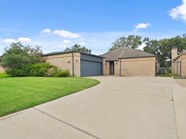414 Fox Briar Ln