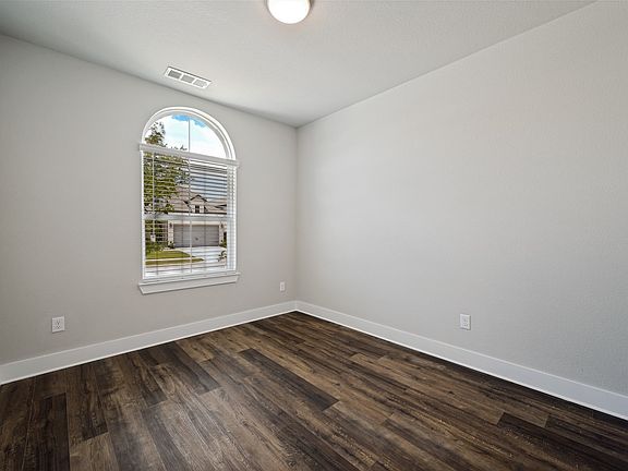 2nd image of 4706 Pin Oak Ct