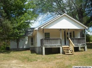 1103 Garmany Rd, Fyffe, AL 35971