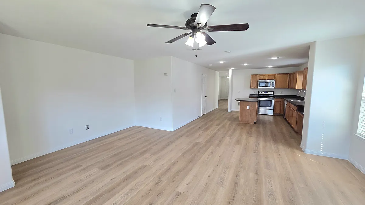 Building Photo - 1241 Kachina Ln