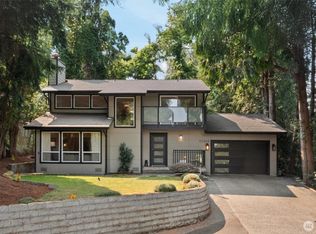 10345 36th Avenue NE, Seattle, WA 98125