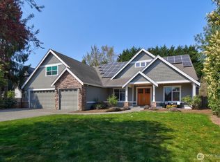 9002 NE 152nd Pl, Kenmore, WA 98028