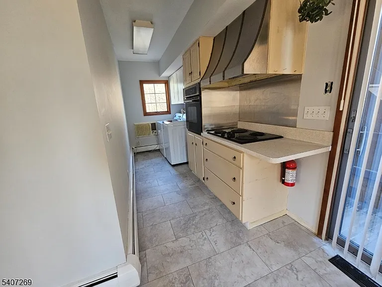 36 Glenwild Ave #1 — Photo 6