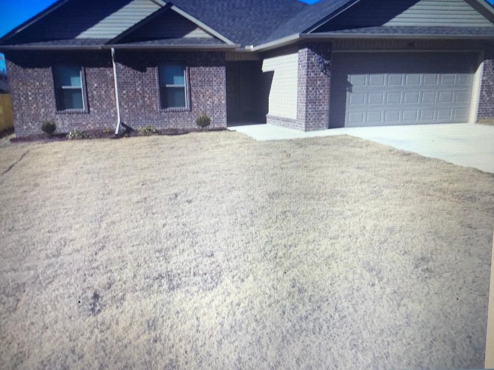One level newer 3 bedroom 3 full bath fireplace.