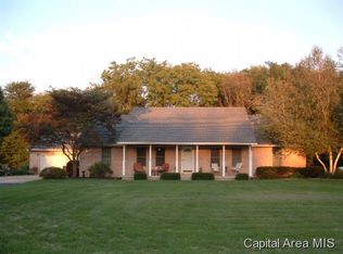 11382 Timber View Ln, Athens, IL 62613