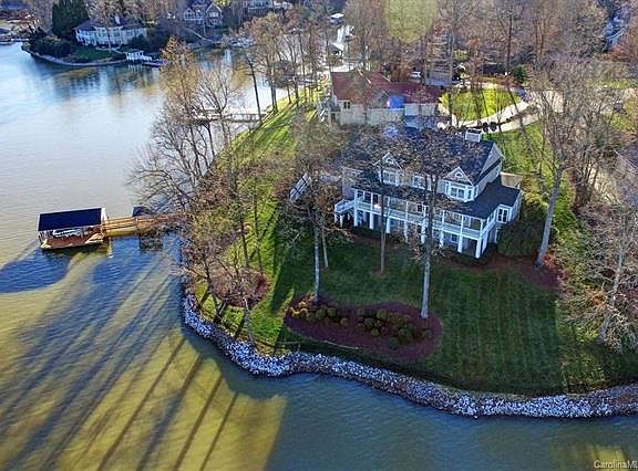 2nd image of 139 Shelter Cove Ln #27