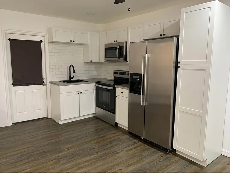 18168 Phlox Dr #1A — Photo 2