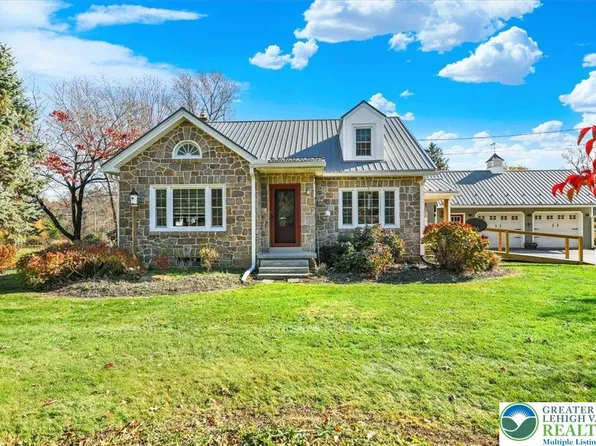 59 Henry Rd, Fleetwood, PA 19522