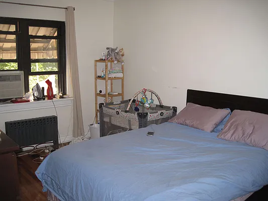 Rented by 18 REALTY | media 12