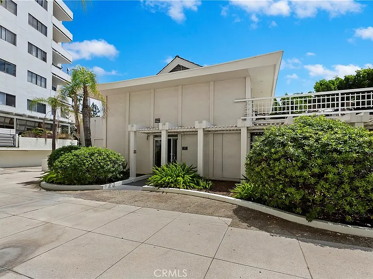 7250 Franklin Ave #506 — Photo 21