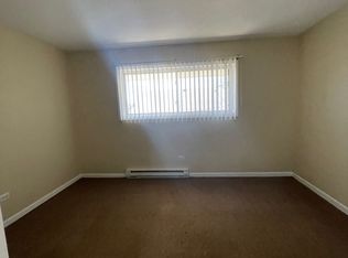 1813 Jethro Ave APT 7, Zion, IL 60099