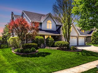 1394 Lahard Rd, New Lenox, IL 60451