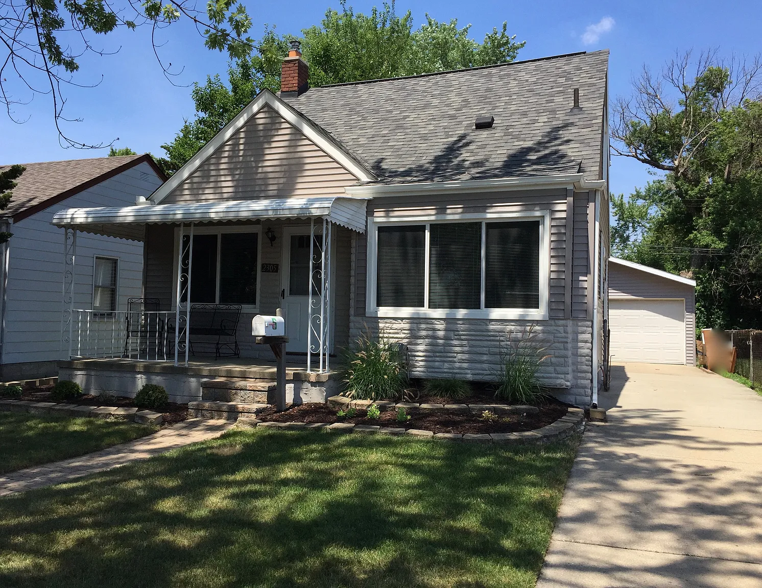 2305 Middlesex Ave photo 1