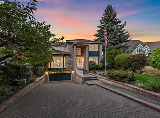 9101 NE Cliff St, Portland, OR 97220