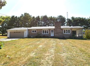 8896 Rue Helena St, Louisville, OH 44641