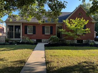 110 Barberry Ln, Lexington, KY 40503