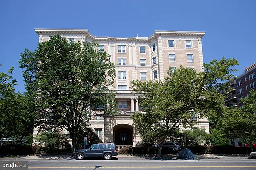1851 Columbia Rd NW Photo 1