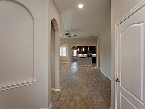 2nd image of 10 Dawson Woods Ct