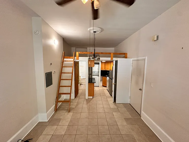 1920 Bainbridge St #1F — Photo 6