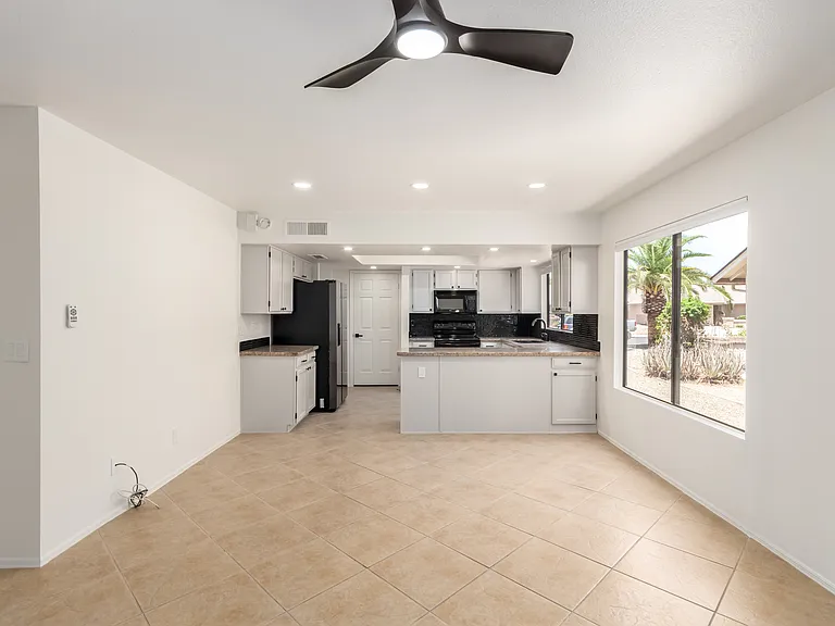 9645 W Kimberly Way — Photo 4