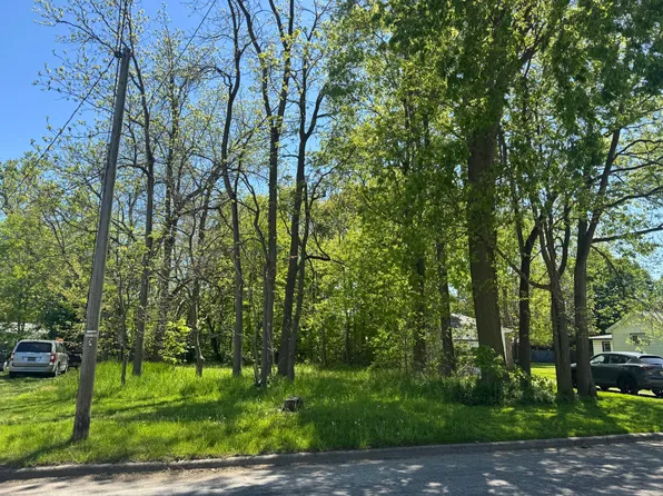 6th Ave, Three Rivers, MI 49093