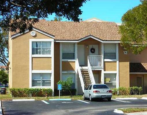 2nd image of 8125 SW 21st Ct