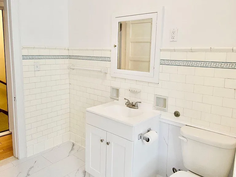 409 S Melcher St #3 — Photo 11